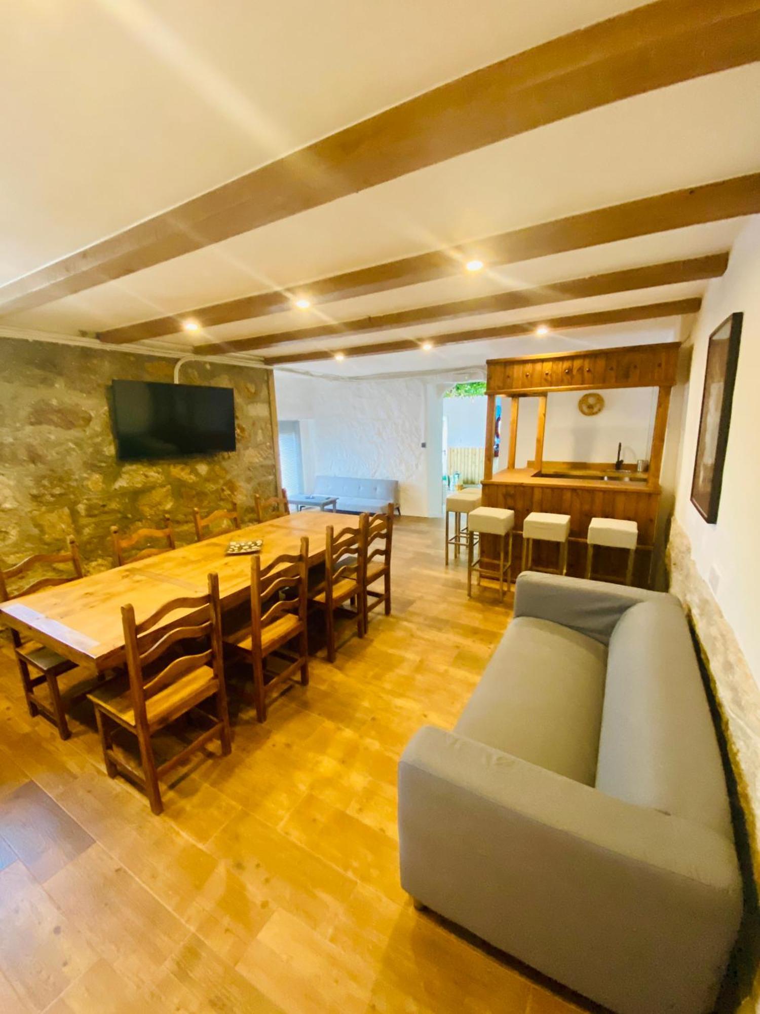 El 42 Mijares Villa ภายนอก รูปภาพ